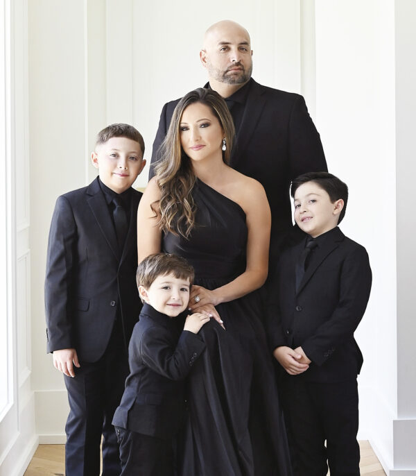 Paula Gamboa formal sophisticated all black family portrait